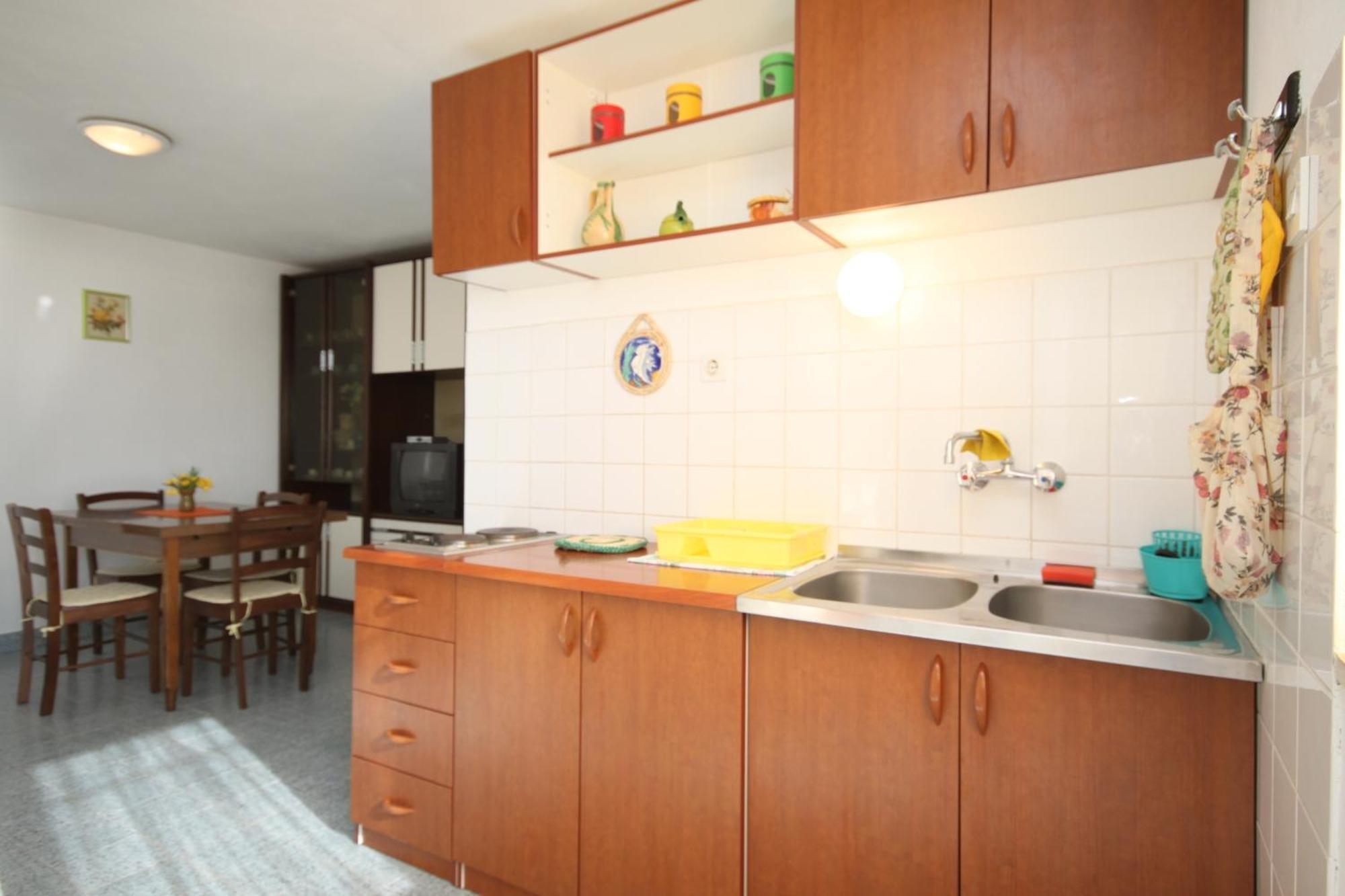 Apartments By The Sea Marusici, Omis - 8632 Mimice Rum bild